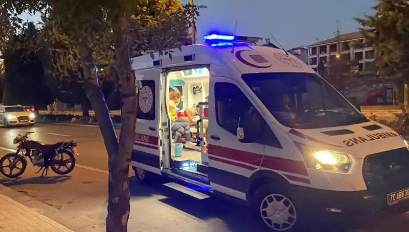 Otomobil Motosikleti 70 Metre Sürükledi, Sürücü Kaçtı: Olayın Detayları