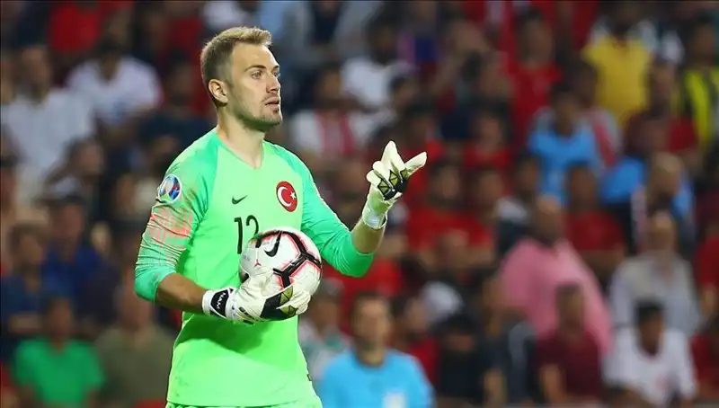 Mert Günok’tan Şok Açıklama: Futbolu Bırakacağı Yaş Belirlendi!