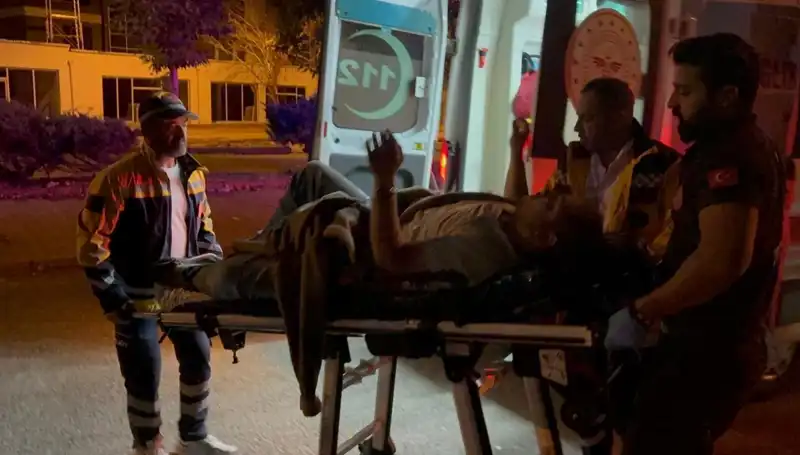 Polisten Kaçan Genç, Tehlikeli Bir Kaza Sonrası Ölümden Döndü