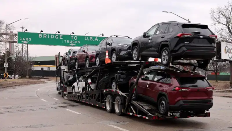 Toyota, ABD Pazarında Hibrit Araç Üretimini Artırma Kararı Aldı!