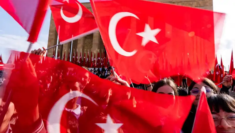 23 Nisan Coşkusuyla Tüm Ülke Tek Yürek Oldu: Kutlamalardan Renkli Görüntüler