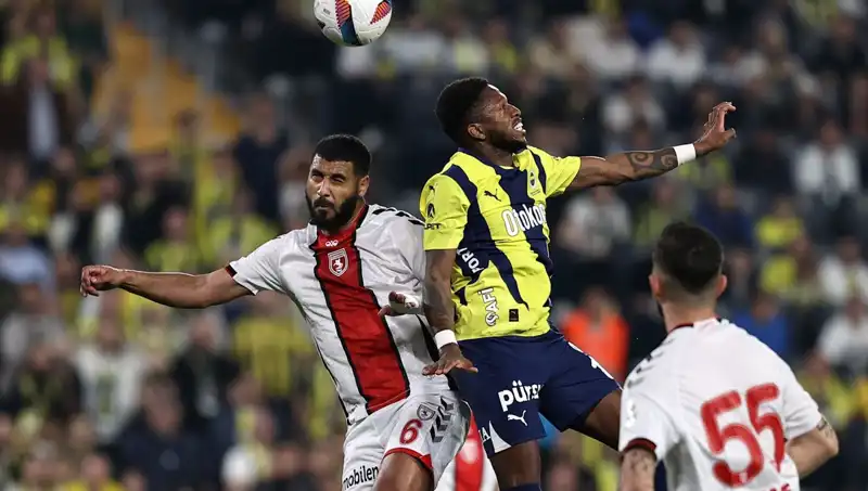 Fenerbahçe'nin Uyum Sorunu: Spor Yazarları Yorumluyor, Sistem İflas mı Etti?
