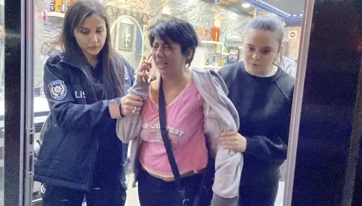 Polise Köpek Dediği İçin İtişen Kadına Yasal Süreç Başlatıldı