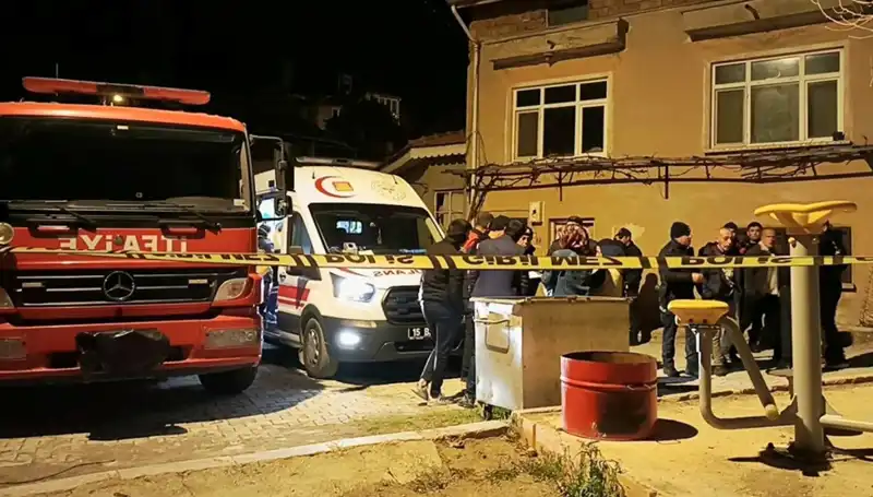 Yaşlı Adamın Cansız Bedeni, Gözler Önünde Kalan Sır Perdesini Araladı