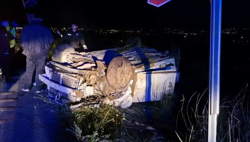 Otomobil Şarampole Devrildi: Feci Kaza Sonucu 1 Ölü, 3 Yaralı