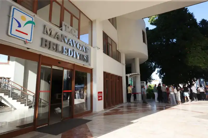 Manavgat Belediyesi'nde Rüşvet Davasında Şok Gelişme: Üç Kişi Tahliye Edildi