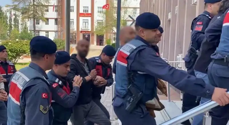 Civciv Baronu Gözaltına Alındı: Çiftlikteki Olayın Perde Arkası