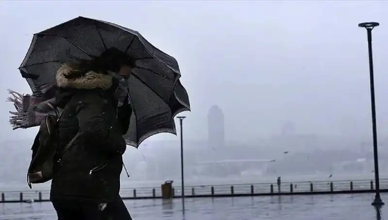 Meteoroloji'den Tüyler Ürpertici Fırtına ve Toz Taşınımı Uyarısı Geldi