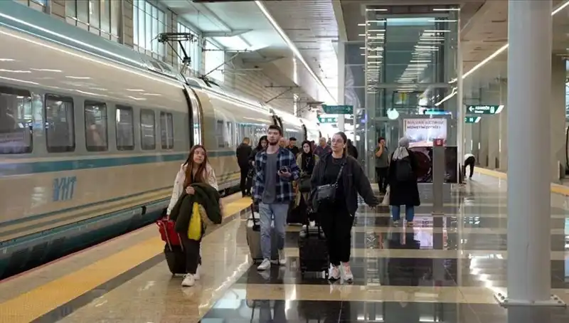 YHT Seferlerine Ek Seferler Ekleniyor: Yeni Dönemde Yapılacak Uygulamalar