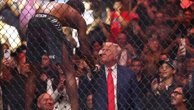 Trump, Beyaz Saray Bahçesinde Tarihi Bir UFC Maçı Düzenliyor!