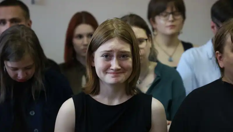 Rus Aktivist Darya Kozyreva'ya Savaş Karşıtlığı Nedeniyle Hapis Cezası Verildi