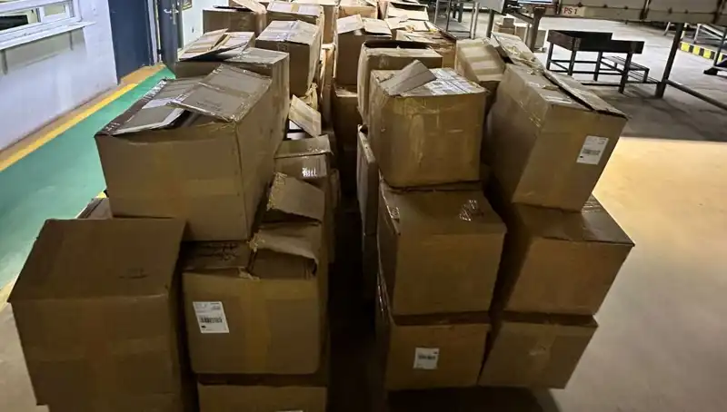 Kargo Şirketinin Deposunda Kaçak Tütün Operasyonu: Yüzlerce Kilogram Ele Geçirildi
