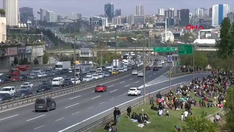 Deprem Sonrası Şehirdeki Trafik Yoğunluğu Patladı: Yüzde 56'lık Artış