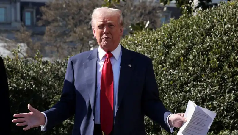Trump'tan Yeni Seyahat Yasağı Taslağı: Hangi Ülkeler Etkilenecek?