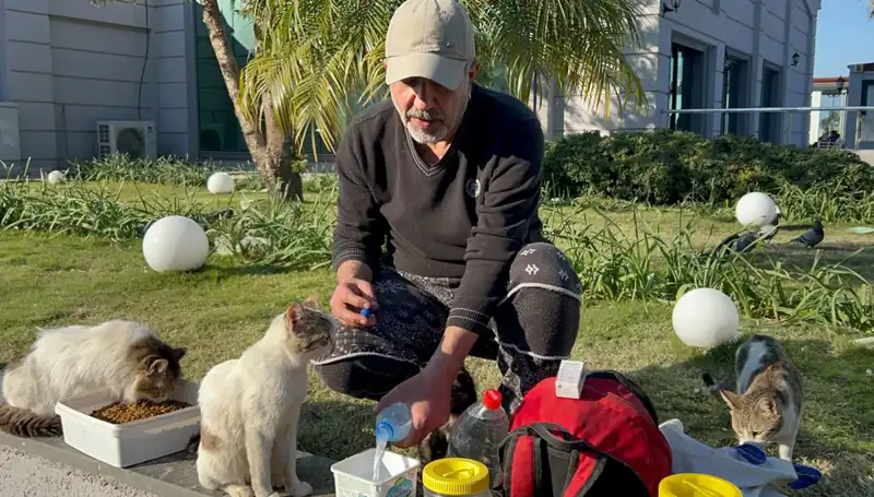 59 Yaşındaki Adamın Günlük 8 Kilometre Yürüyerek Elde Ettiği Başarılar