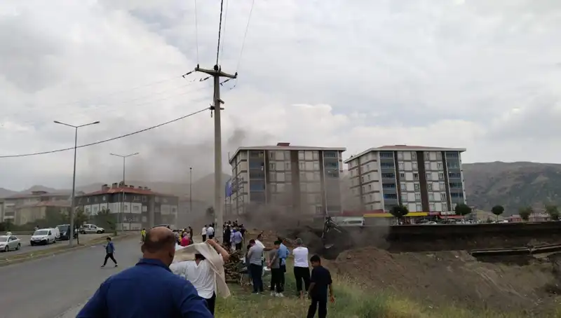 Bitlis'te Doğalgaz Hattında Patlama: Yaralılar ve Tahribat Büyük