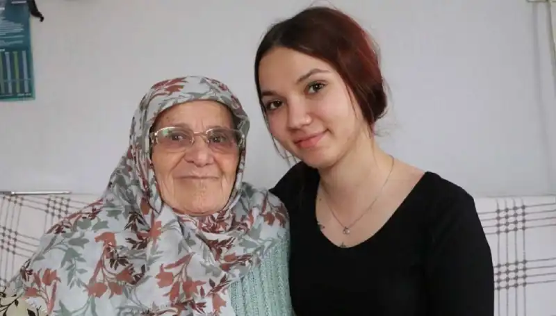 Anneanne Terliği Cinayet Silahı Sayıldı, Genç Adam 4 Yıl Hapis Cezasına Çarptırıldı