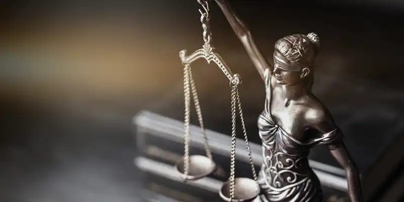 Ceza Hukuku Alanında Erezoğlu Hukuk'un Uzman Avukatlık Hizmeti İle Tanışın