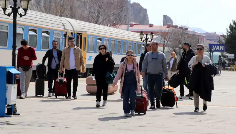 İranlı Turistlerin Nevruz'da Van'a Yapacağı Yoğun Ziyaret Bekleniyor