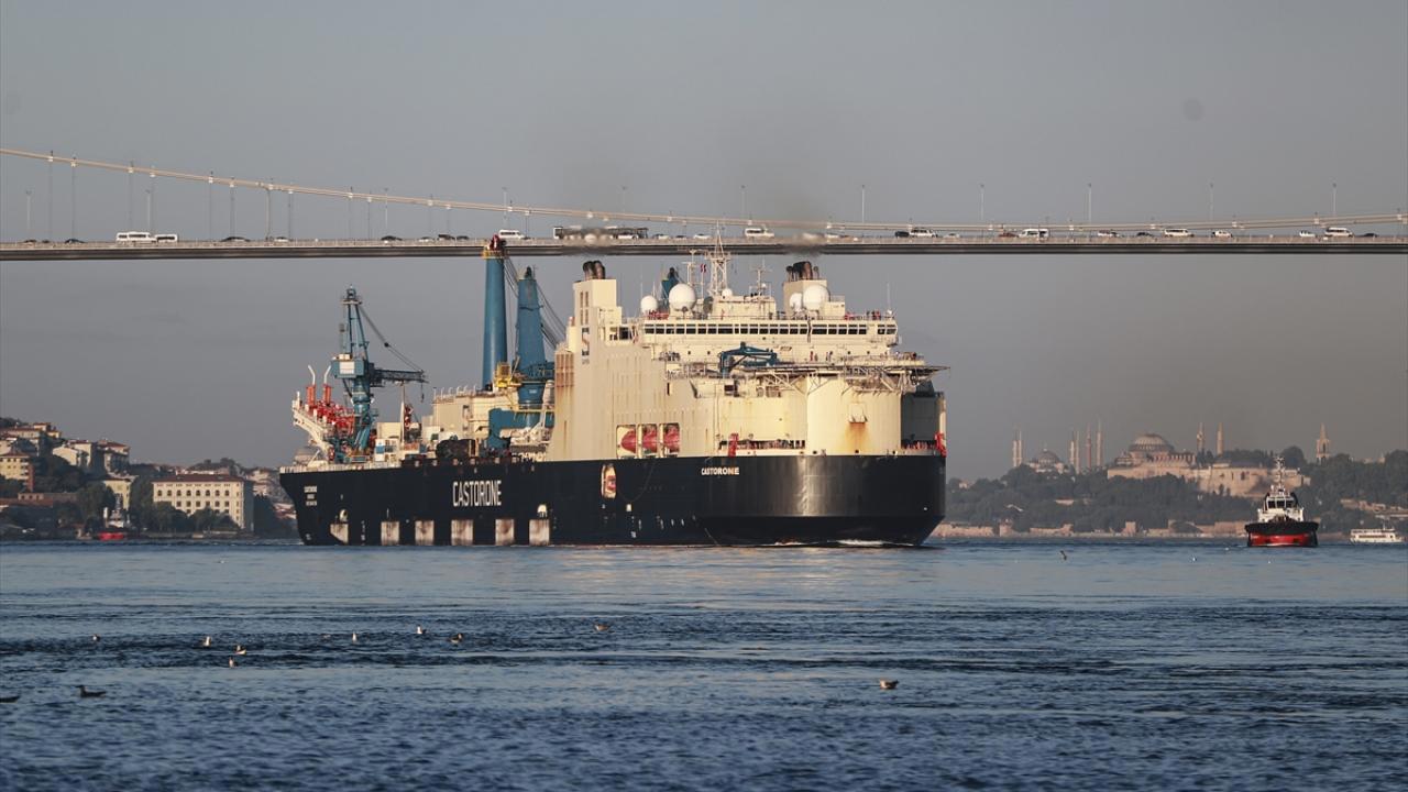 İstanbul Boğazı Gemiler İçin Açıldı