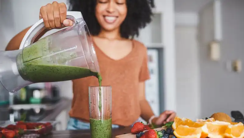 Smoothie ve Meyve Suyu: Hangisi Sağlığınız İçin Daha İyi?