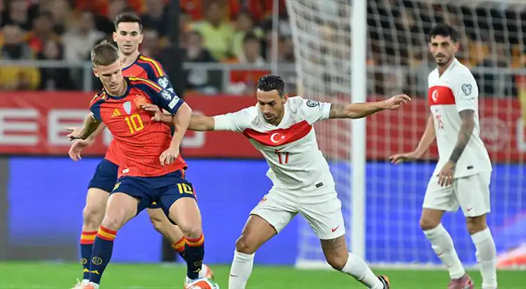 İspanya ve Türkiye Arasında Nefes Kesen Futbol Maçı 2-2 Beraberlik Sonuçlandı