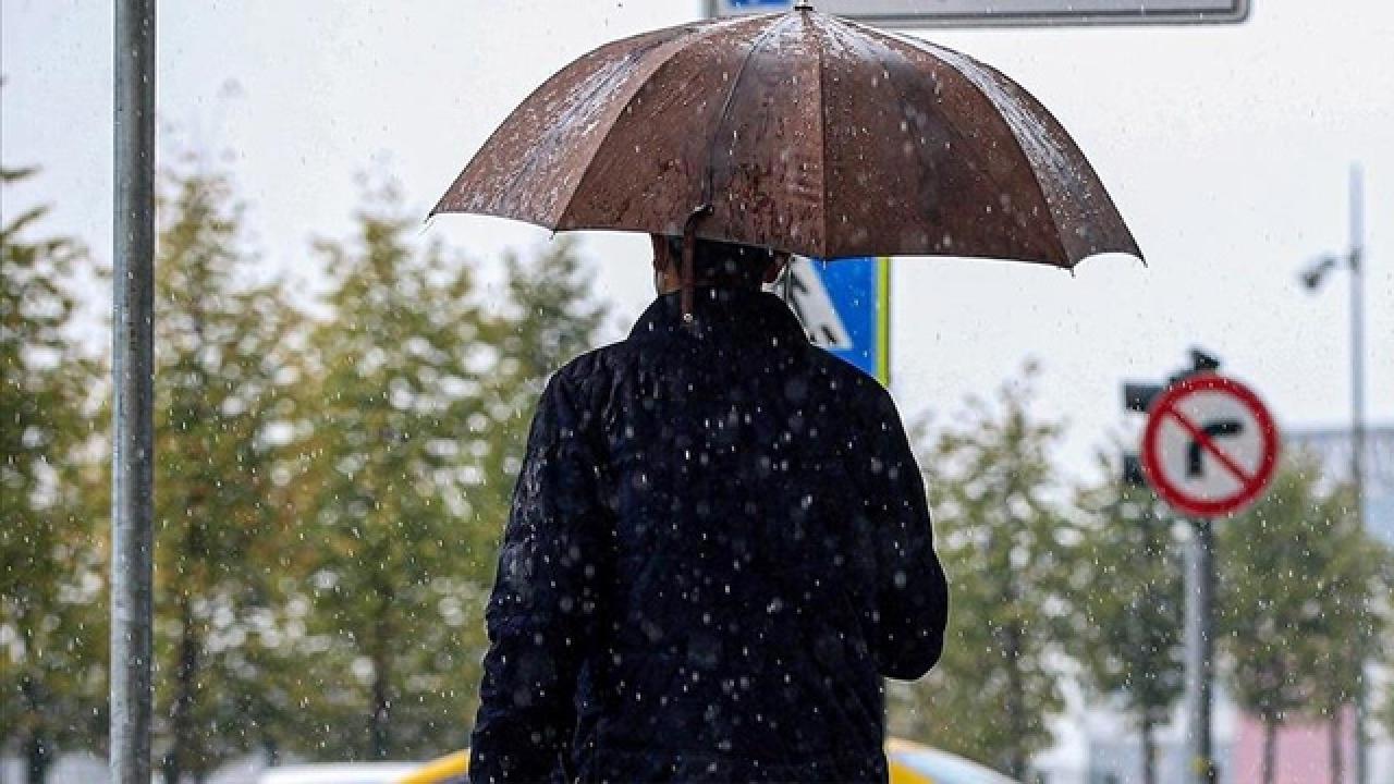 Yağışlı Hava Sürüyor