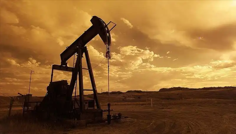 Orta Doğu’da Gece Yarısı Şok: Petrol Fiyatları Yükselişe Geçti!