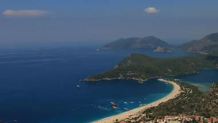 Atina'da Deniz Planlamasına Tepkiler: İddialar ve Açıklamalar Reddedildi