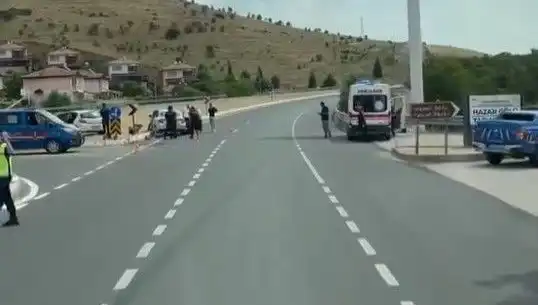 Elazığ'da Trafik Kazası: İki Otomobil Çarpıştı, Yaralılar Var