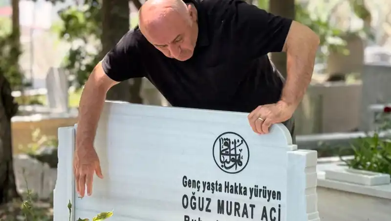 Aci Ailesinin Hüzünlü Babalar Günü: Kaybın ve Hatırlamanın Derin Duyguları