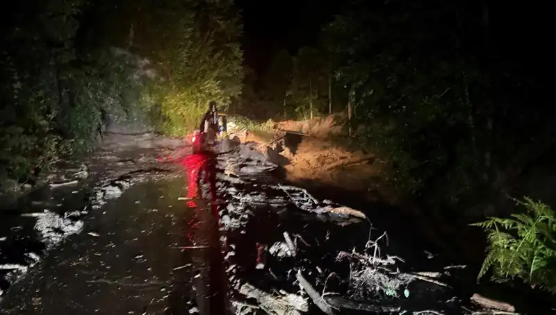 Rize'de Şiddetli Yağışlar Hayatı Olumsuz Etkiledi: Sel, Su Baskını ve Heyelanlar