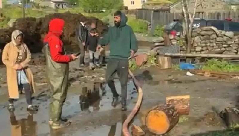 Ardahan'da Şiddetli Yağışlar Sel Felaketine Neden Oldu
