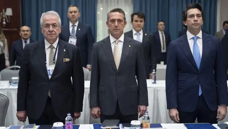 Fenerbahçe'nin Sözleşme İmzaları: 2023 Döneminde Rekor Kırıldı!