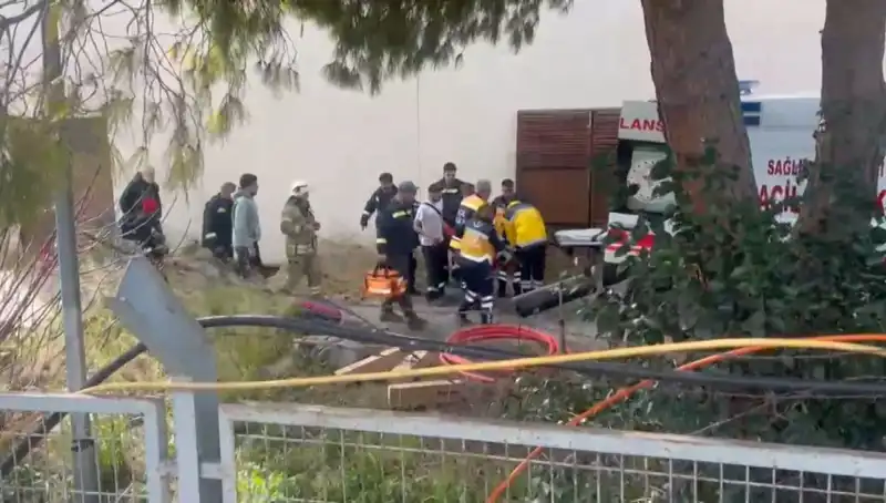 İstanbul'da Trafo Merkezinde Patlama: Bir İşçi Hayati Tehlike Altında