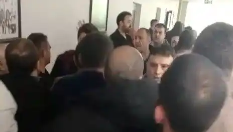 Karamürsel Belediyesi'nde İhale Kavgası: Neler Yaşandı?