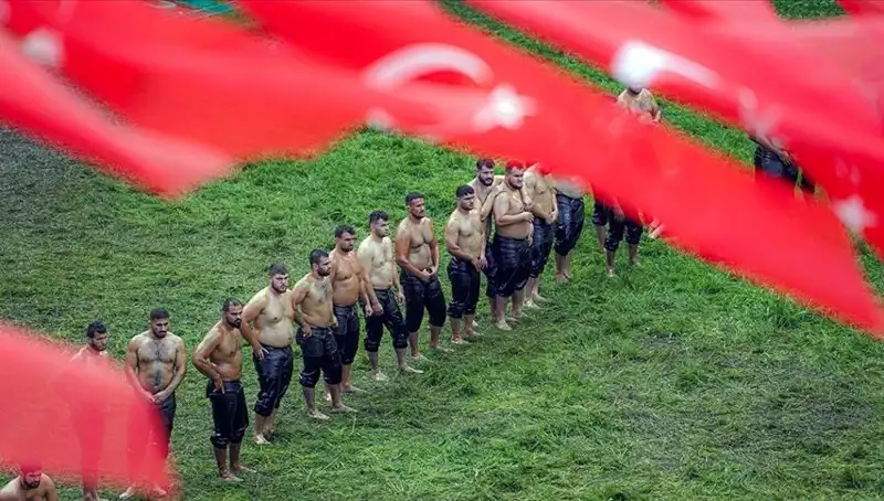 664. Tarihi Kırkpınar Yağlı Güreşleri Başlıyor: 40 Başpehlivan ve 826 Sporcu Mücadele Edecek