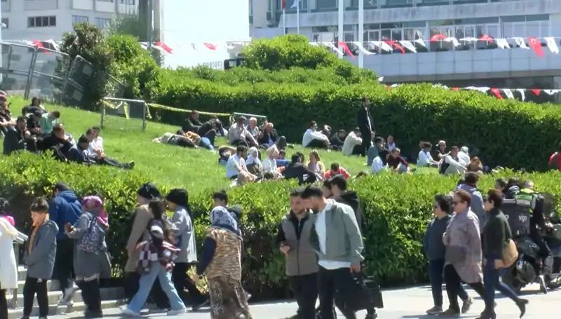 Taksim'de Deprem Yoğunluğu: Şehir Güzelliklerine Yeni Bir Tehdit