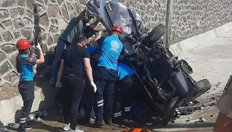 Tunceli’de Yaşanan Feci Kaza: İki Araç Kafa Kafaya Çarpıştı