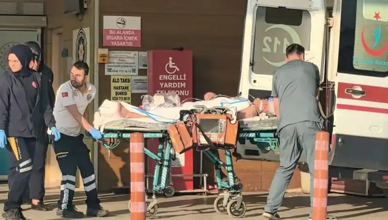Sahte Alkol Alarmı: Komaya Giden 10 Kişi Hastaneye Kaldırıldı