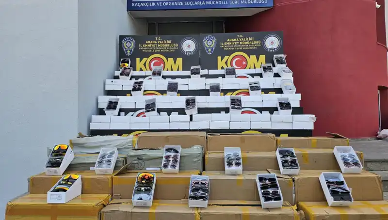 Adana'da Kaçak Güneş Gözlüklerine Geçit Yok: 12 Bin Ürün Ele Geçirildi!