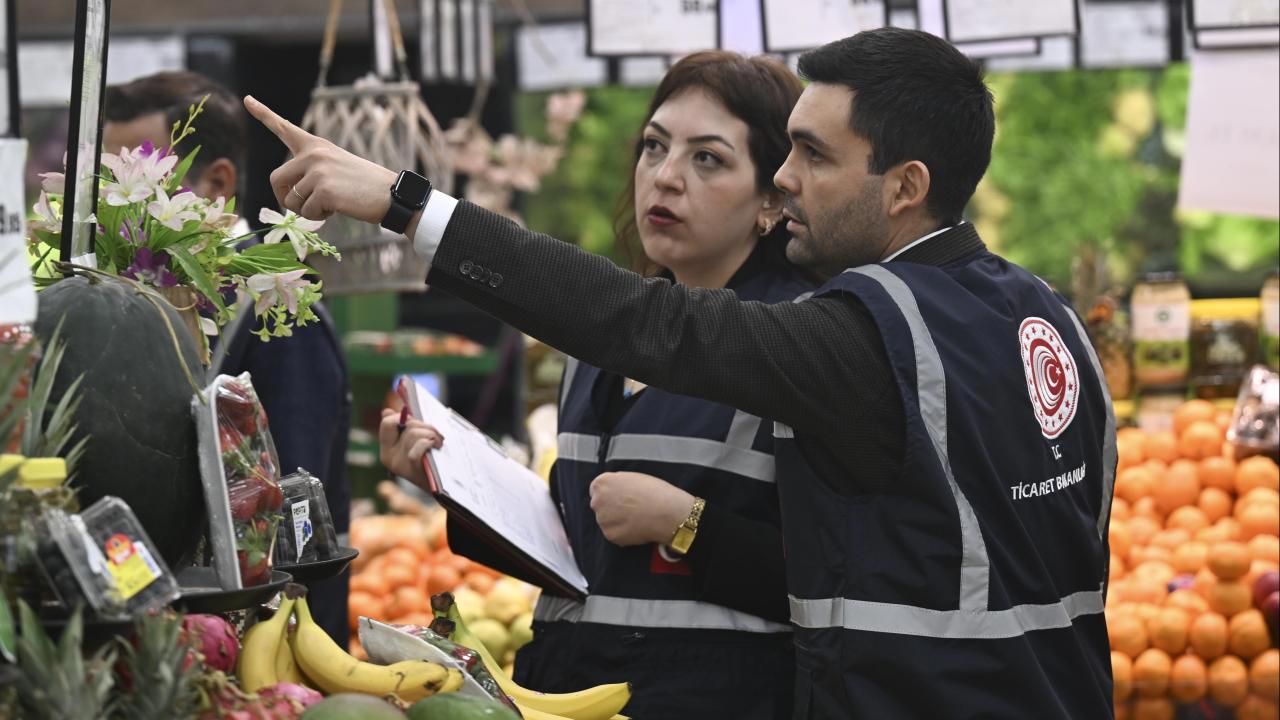 İşletmelere Fahiş Fiyat Uygulayanlara 10 Milyon TL Ceza