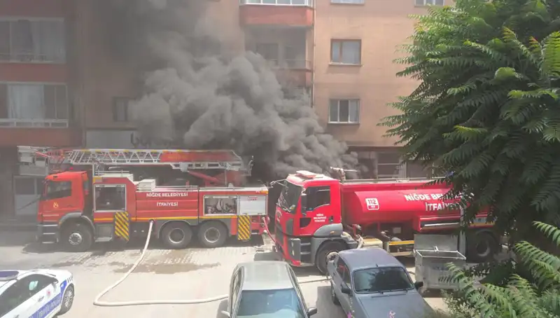 Niğde'de Beyaz Eşya Deposunda Büyük Yangın: Olay Anı ve Sonrası