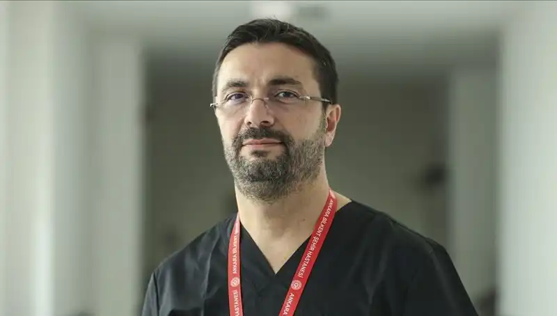 Prof. Dr. Serkan Topaloğlu: Bilim Dünyasının Parlayan Yıldızı
