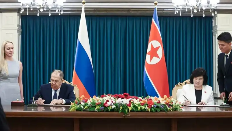 Rusya ve Kuzey Kore Arasındaki İlişkiler Gelişiyor: Lavrov’dan Kritik Açıklamalar