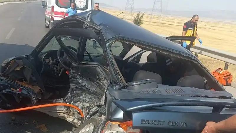 Gaziantep’te Feci Kaza: İki Araç Çarpıştı, 1 Ölü 1 Yaralı