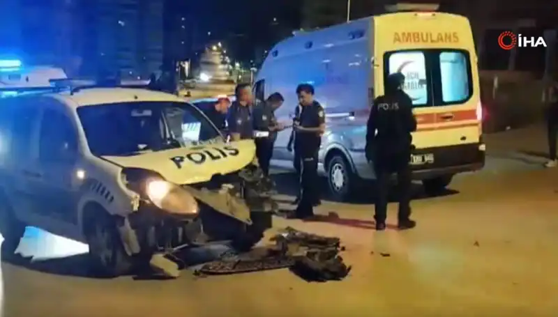 Ankara’da Polis Aracıyla Hafif Ticari Araç Çarpıştı: İlk Bilgiler Geldi