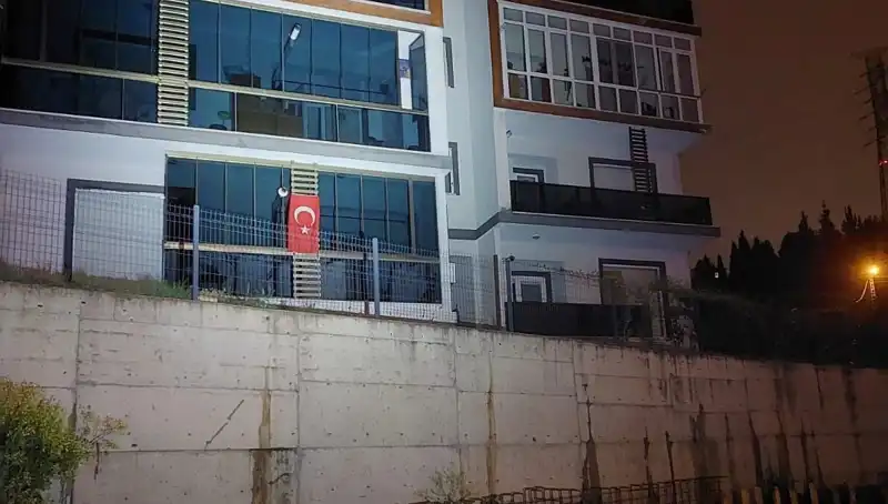 Sakarya'da Tehlike Alarmı: 4 Katlı Apartman Tahliye Edildi!