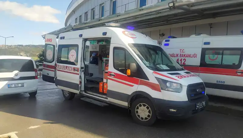 Şanlıurfa'da Minibüs Devrildi: Faciadan Dönülen Kaza ve Yaralılar