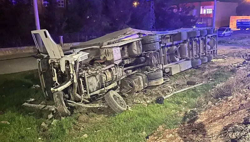 TIR Kazasında 6 Yaralı: Yaşanan Şok Olayın Detayları